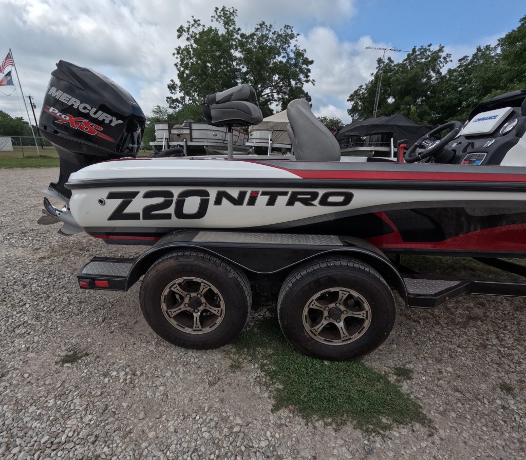 2016 Nitro Z20 | Mercury 250 PRO XS