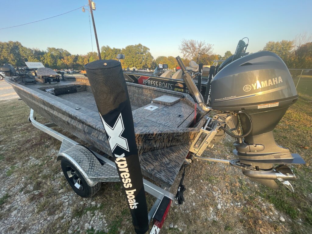 2024 Xpress H18 DB | Yamaha 70 Tiller Handle