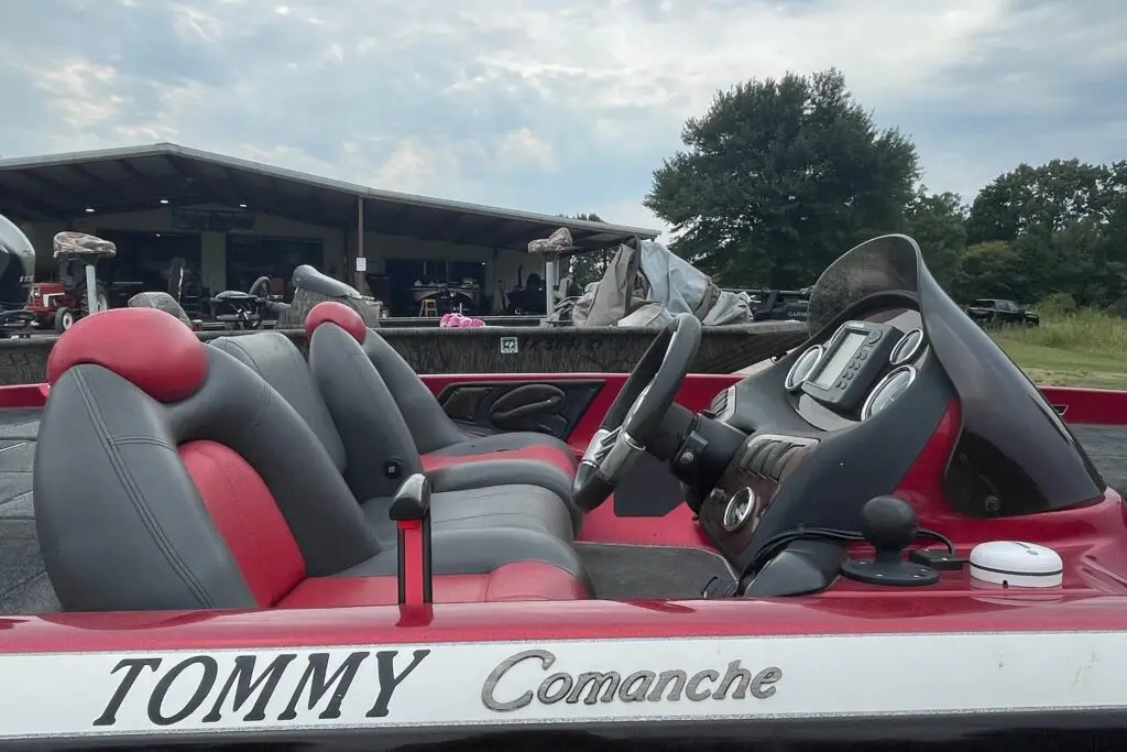 2008 Ranger 520VX | 20.75′