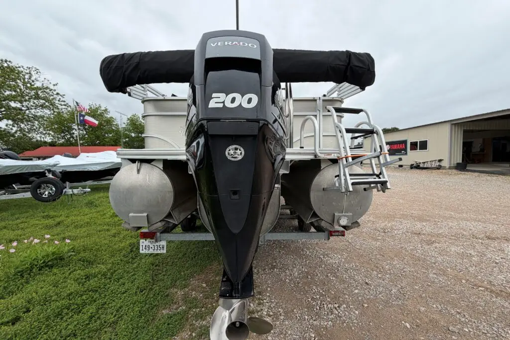 2013 Cypress Cay Cabana 240 | 25.5′