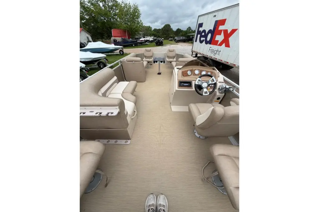 2013 Cypress Cay Cabana 240 | 25.5′