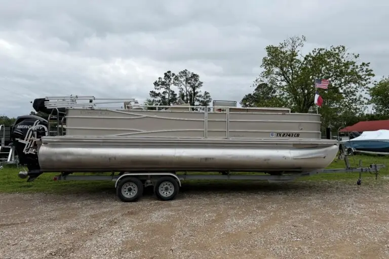 2013 Cypress Cay Cabana 240 | 25.5′
