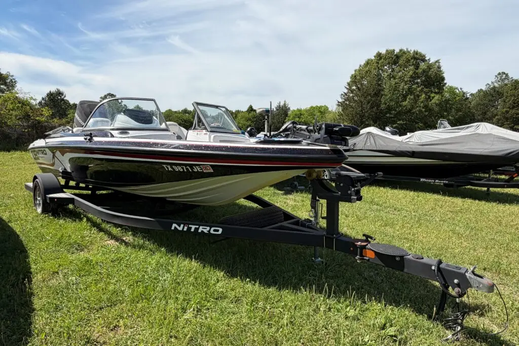 2018 Nitro Z19 Sport | 25′