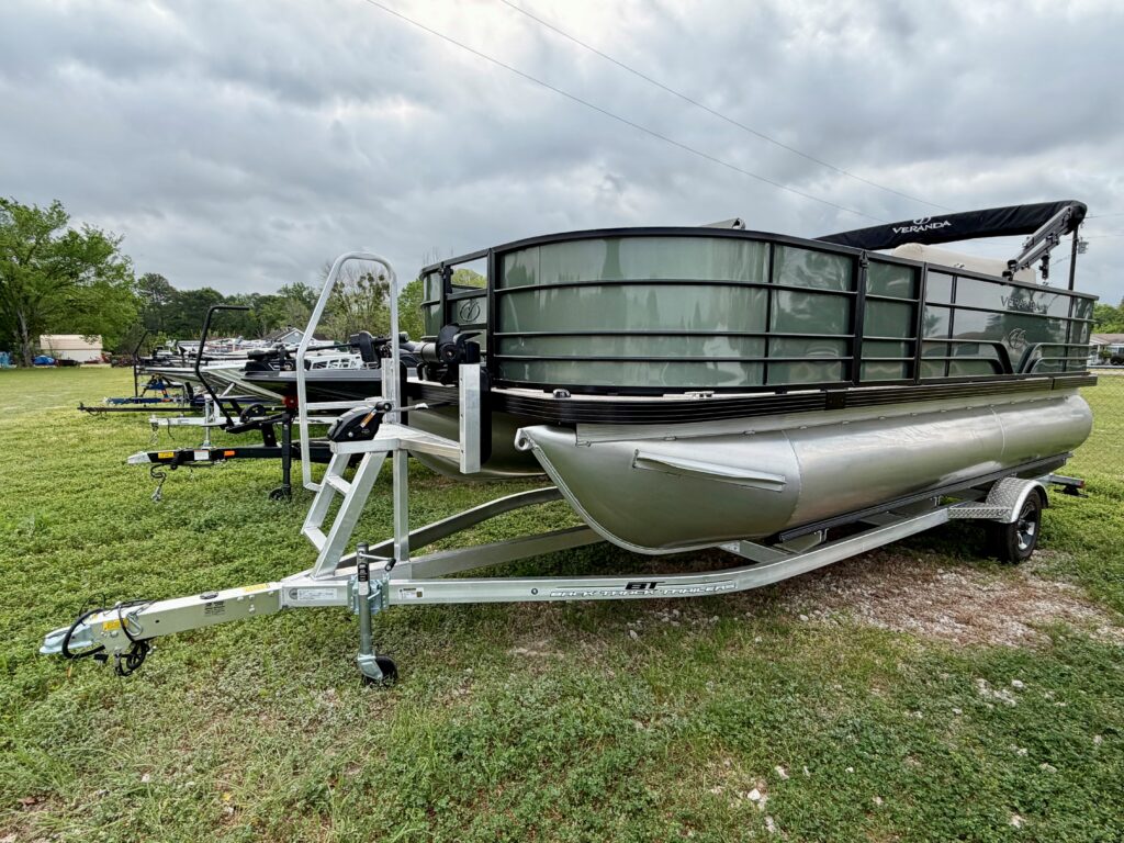 NEW 2026 Veranda Vista 18VF4 | Yamaha 70