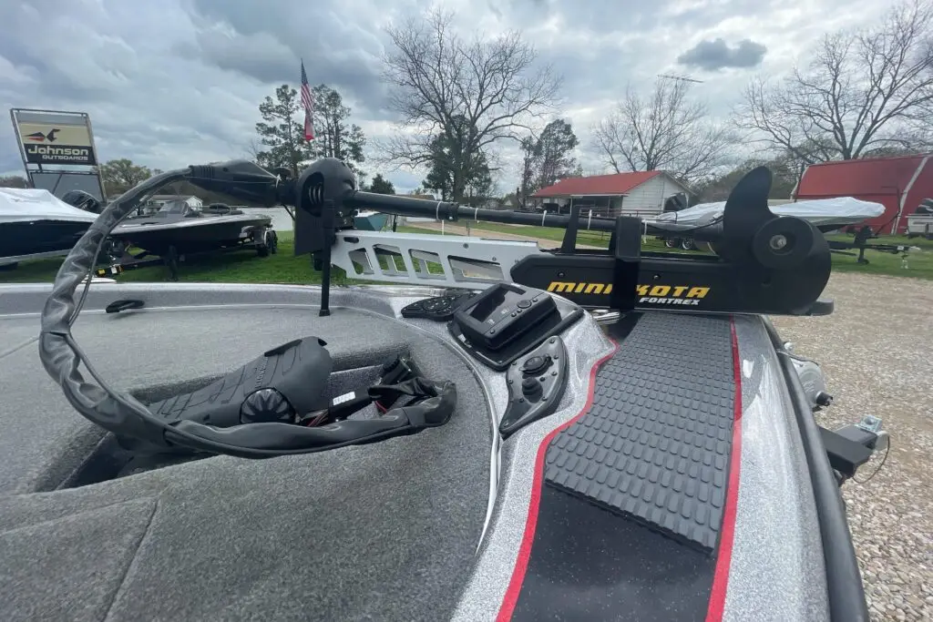 2013 Legend Alpha 199 DCX | 19.83′