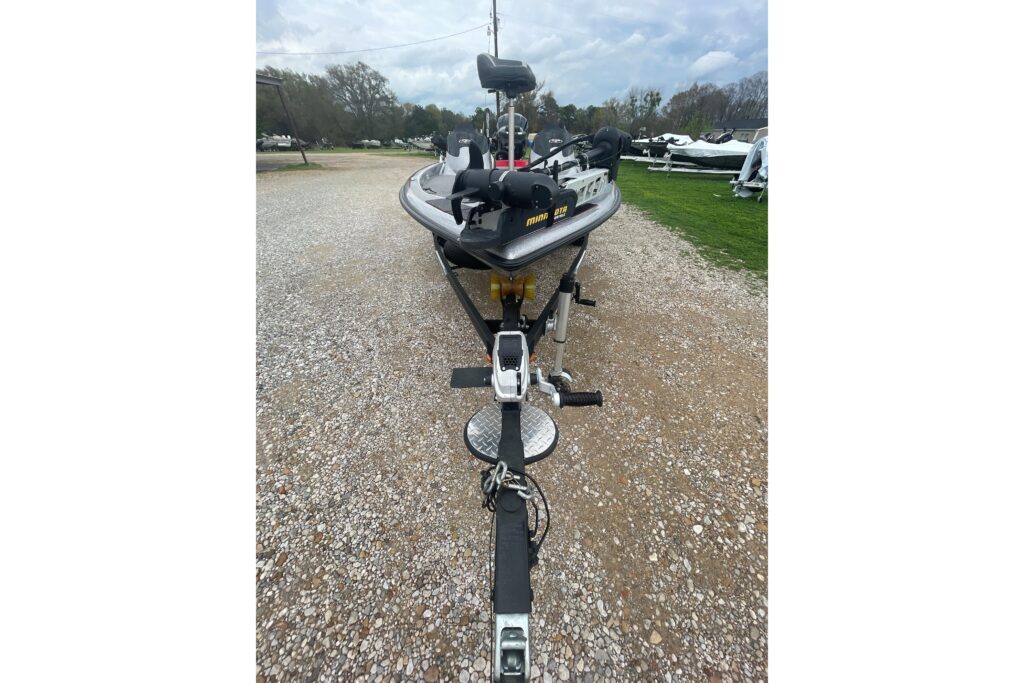 2013 Legend Alpha 199 DCX | 19.83′