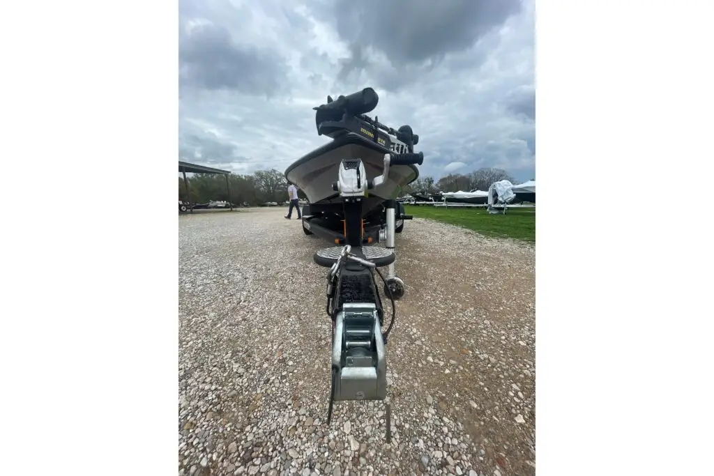 2013 Legend Alpha 199 DCX | 19.83′