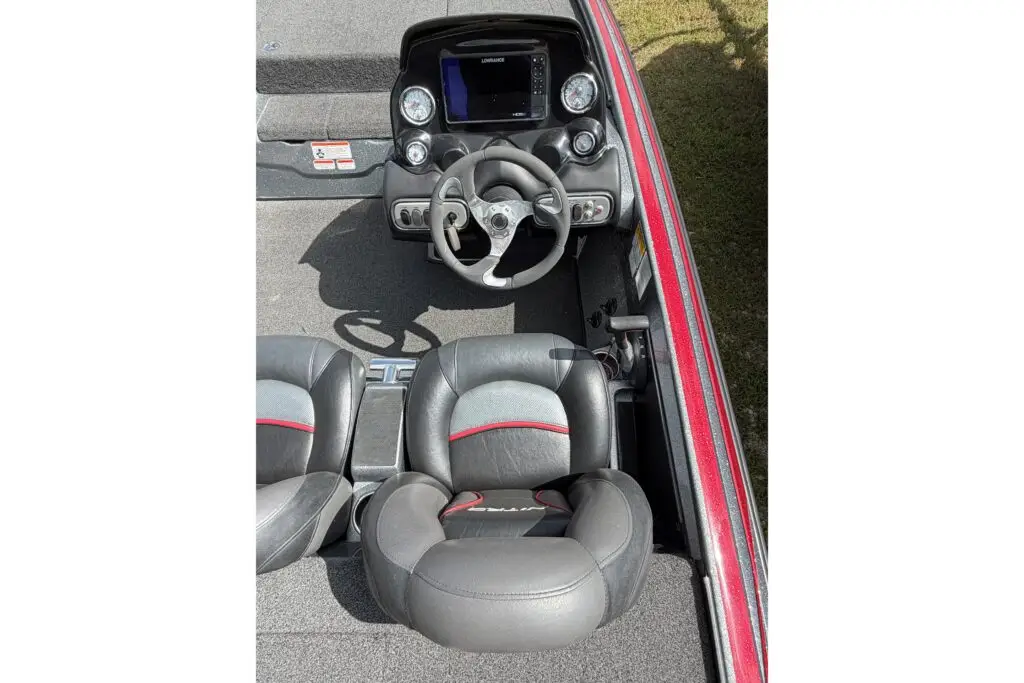 2015 Nitro Z-8 | 20.08′