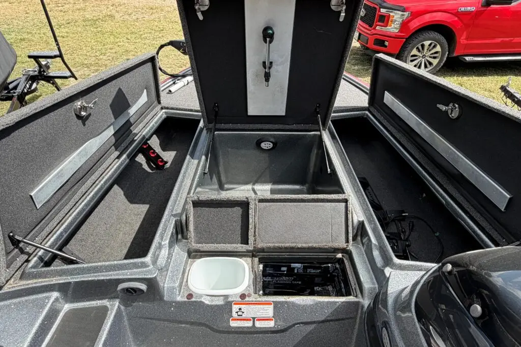 2015 Nitro Z-8 | 20.08′