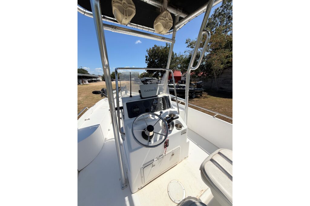 2001 Pro Sports 2300 Pro Bay | 23′